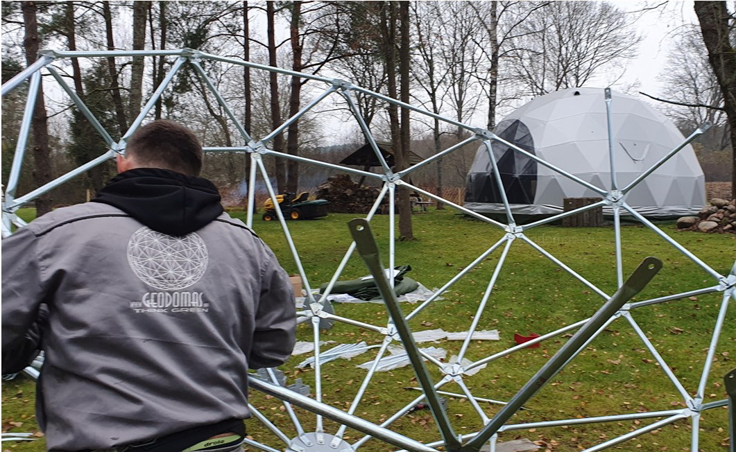 7m2 Ø3m Crystal Dome for Wild Nature | Treehouse Village